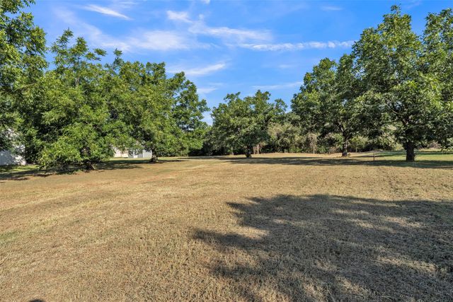 11008 Orchards Boulevard, Granbury, TX 76033