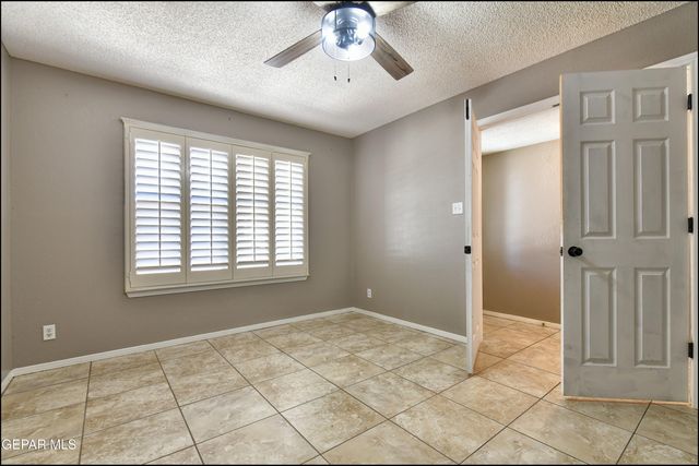 1424 RAINBOW RIDGE Drive, El Paso, TX 79912