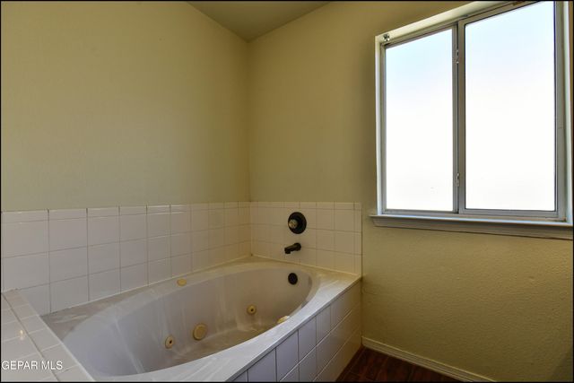 1424 RAINBOW RIDGE Drive, El Paso, TX 79912