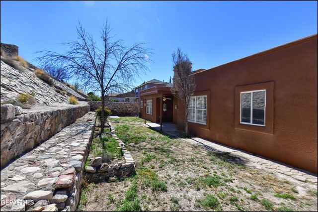 1424 RAINBOW RIDGE Drive, El Paso, TX 79912