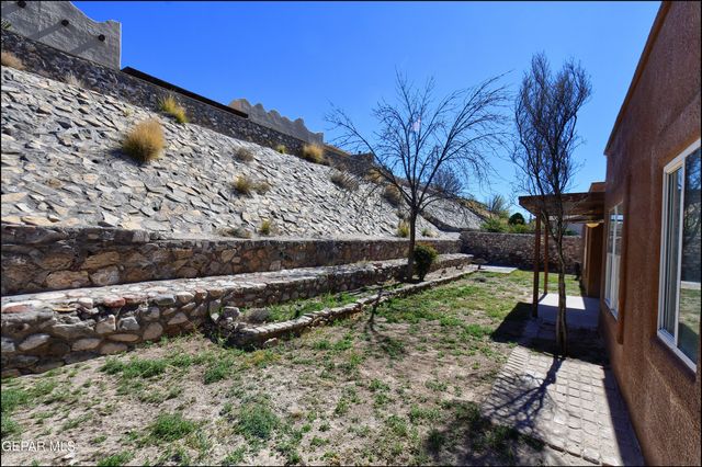 1424 RAINBOW RIDGE Drive, El Paso, TX 79912