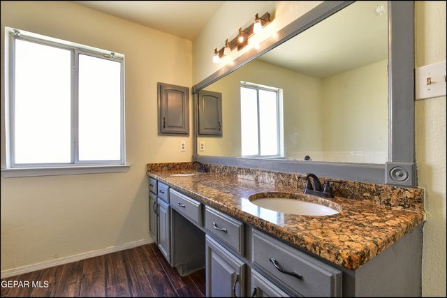 1424 RAINBOW RIDGE Drive, El Paso, TX 79912