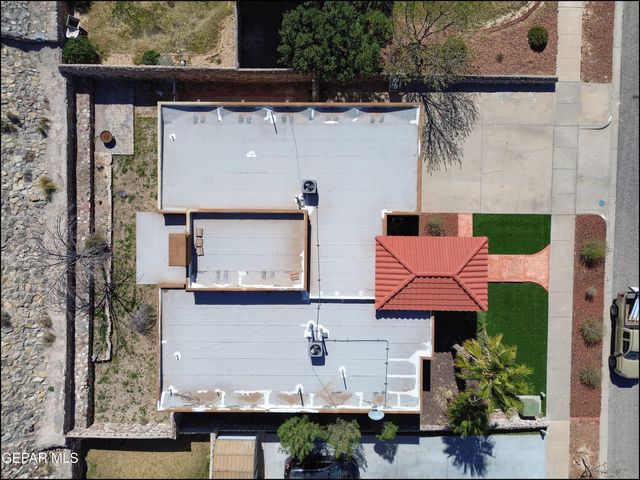 1424 RAINBOW RIDGE Drive, El Paso, TX 79912