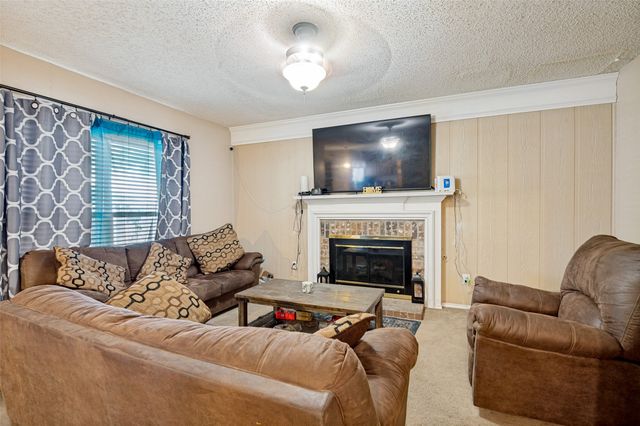 4442 Mercer Street, Grand Prairie, TX 75052