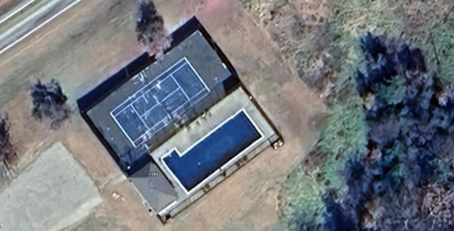 586 Winding Spring Drive, Fayetteville, AR 72703