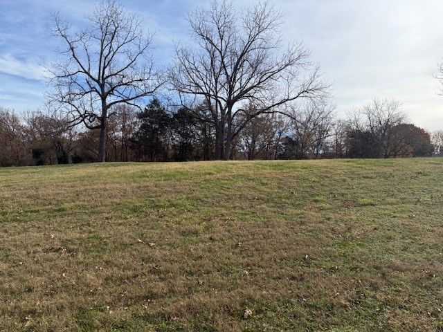 586 Winding Spring Drive, Fayetteville, AR 72703