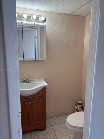 19255 NE 2nd Ave 2218, Miami, FL 33179