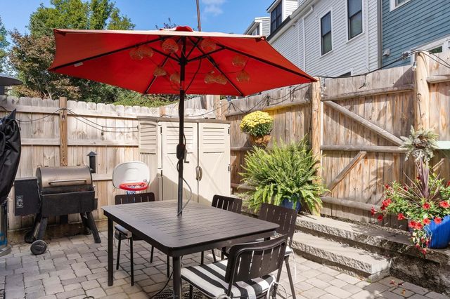 39 Essex St, Boston, MA 02129