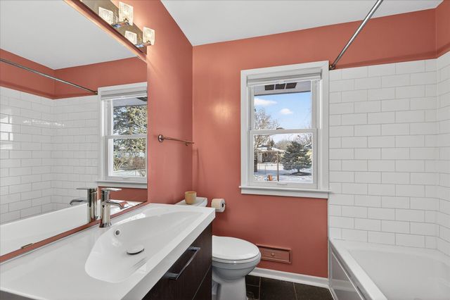 6832 Portland Avenue S, Richfield, MN 55423