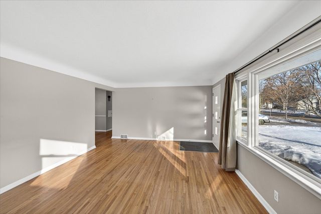 6832 Portland Avenue S, Richfield, MN 55423