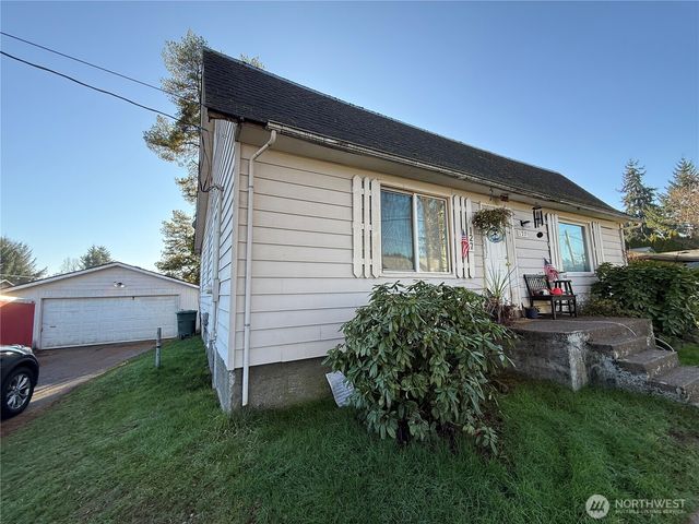 127 Cowlitz Drive, Kelso, WA 98626