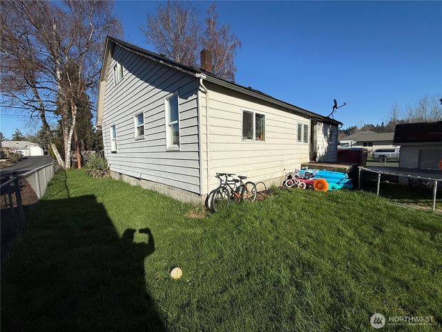 127 Cowlitz Drive, Kelso, WA 98626