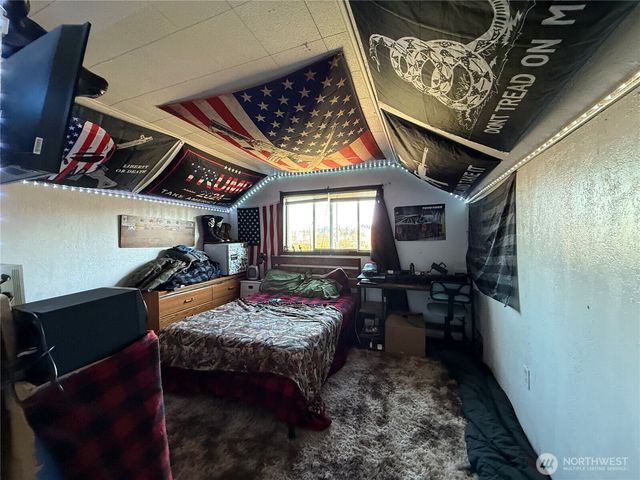 127 Cowlitz Drive, Kelso, WA 98626