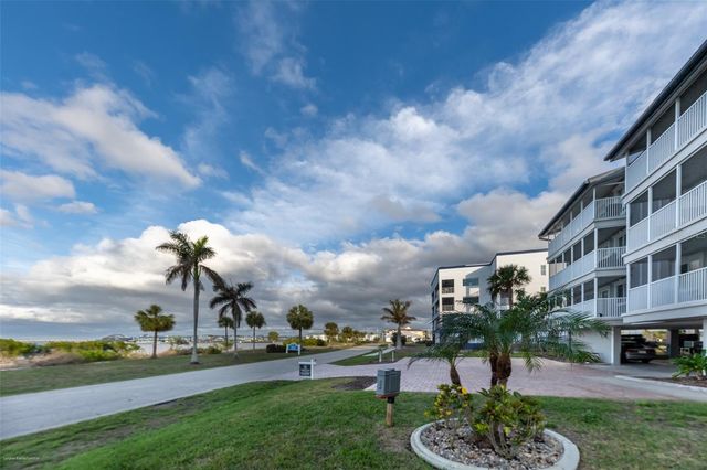 1477 PARK BEACH CIRCLE 11, Punta Gorda, FL 33950