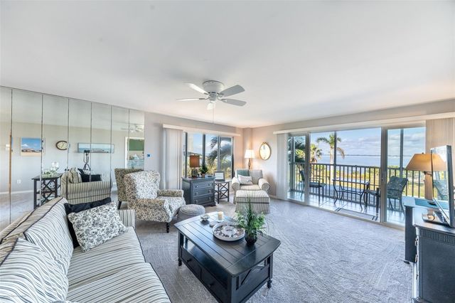 1477 PARK BEACH CIRCLE 11, Punta Gorda, FL 33950