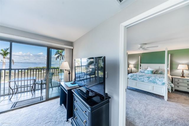 1477 PARK BEACH CIRCLE 11, Punta Gorda, FL 33950