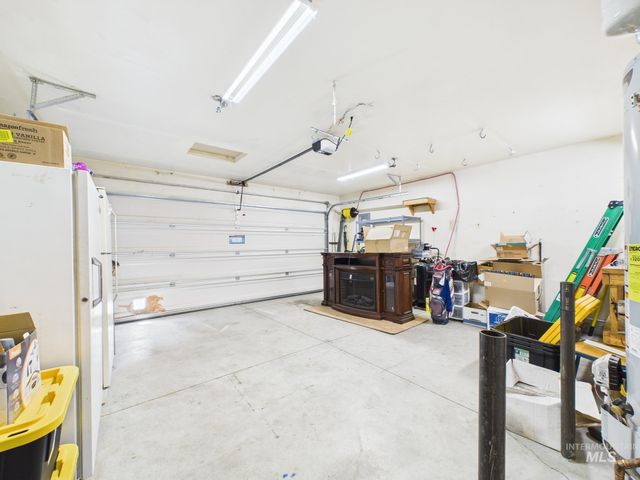 3006 Queen Anne Dr, Emmett, ID 83617