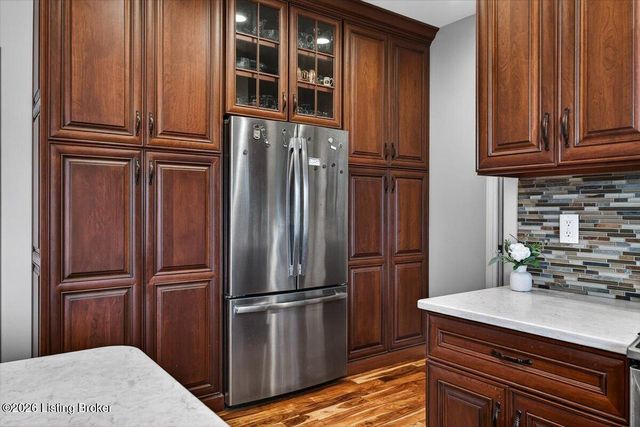 2832 Klondike Ln, Louisville, KY 40218