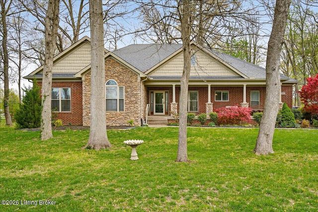2832 Klondike Ln, Louisville, KY 40218