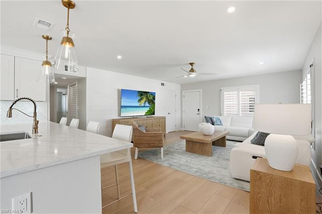 26236 Hickory BLVD 18, Bonita Springs, FL 34134