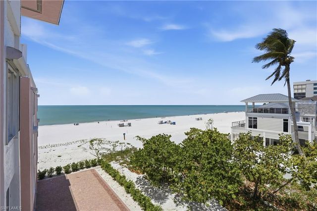 26236 Hickory BLVD 18, Bonita Springs, FL 34134