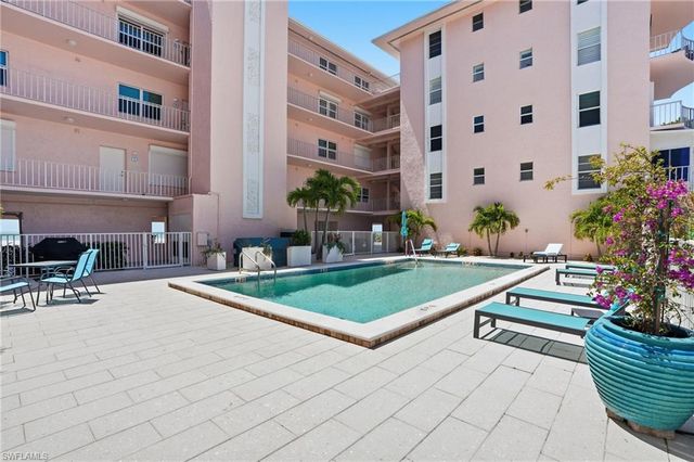 26236 Hickory BLVD 18, Bonita Springs, FL 34134