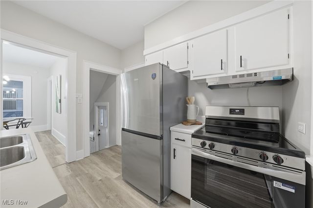 1037 Pitkin Avenue, Akron, OH 44310