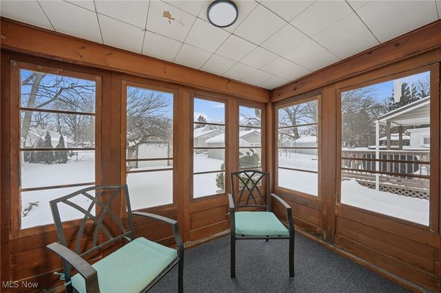 1037 Pitkin Avenue, Akron, OH 44310