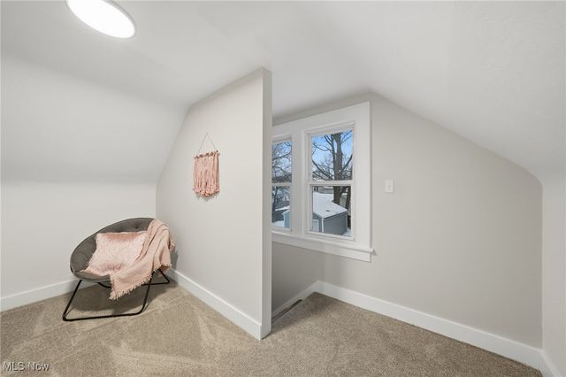 1037 Pitkin Avenue, Akron, OH 44310