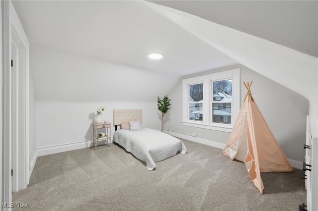 1037 Pitkin Avenue, Akron, OH 44310