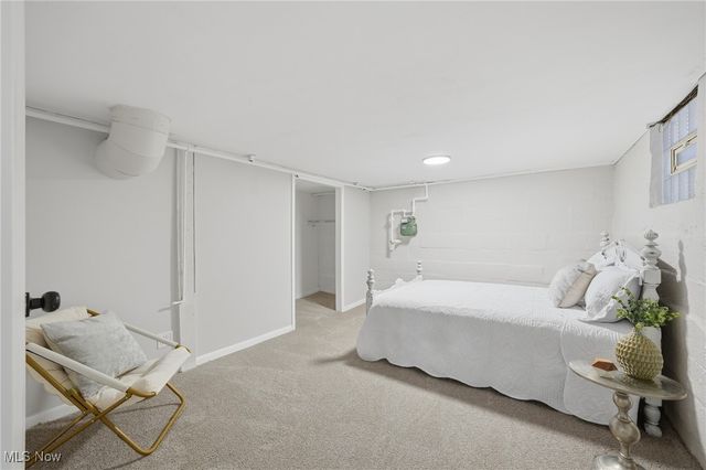 1037 Pitkin Avenue, Akron, OH 44310