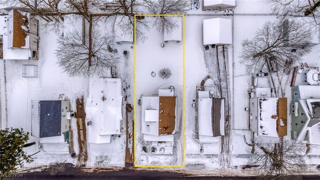 1037 Pitkin Avenue, Akron, OH 44310