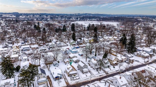 1037 Pitkin Avenue, Akron, OH 44310