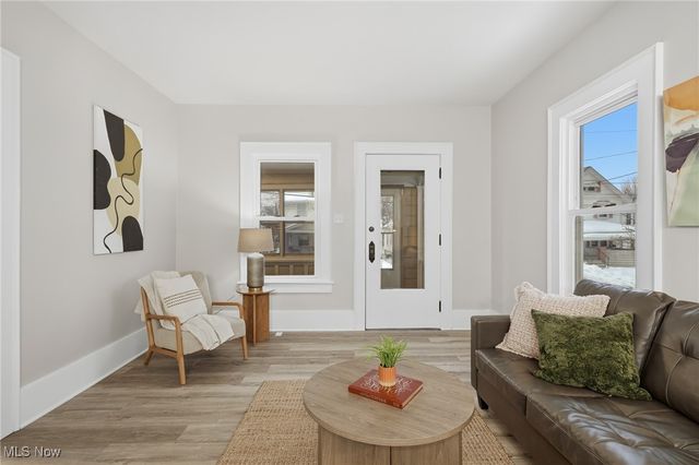 1037 Pitkin Avenue, Akron, OH 44310