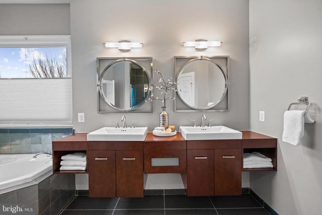 124 BULLARD CIR, Rockville, MD 20850