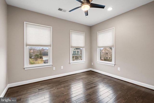 124 BULLARD CIR, Rockville, MD 20850