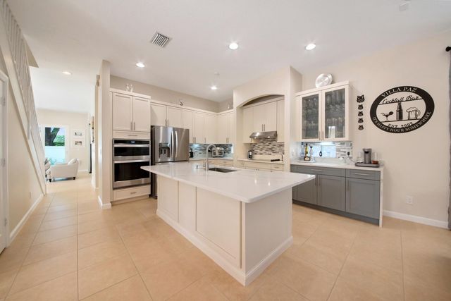 6874 Houlton Circle, Lake Worth, FL 33467