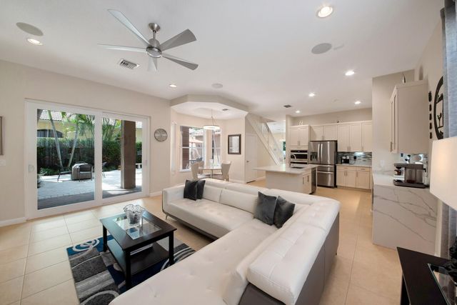 6874 Houlton Circle, Lake Worth, FL 33467