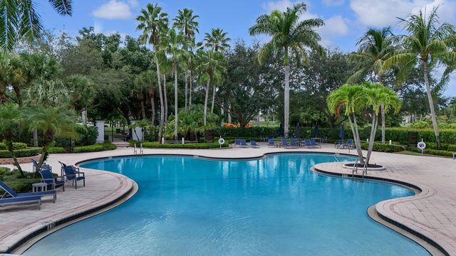 6874 Houlton Circle, Lake Worth, FL 33467