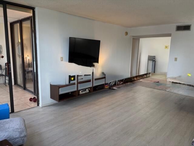 16300 GOLF CLUB Road 212, Weston, FL 33326