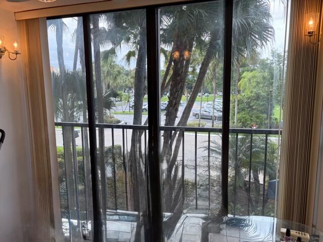 16300 GOLF CLUB Road 212, Weston, FL 33326