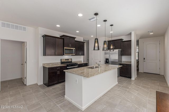 12600 E Caden Drive, Vail, AZ 85641