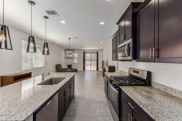 12600 E Caden Drive, Vail, AZ 85641