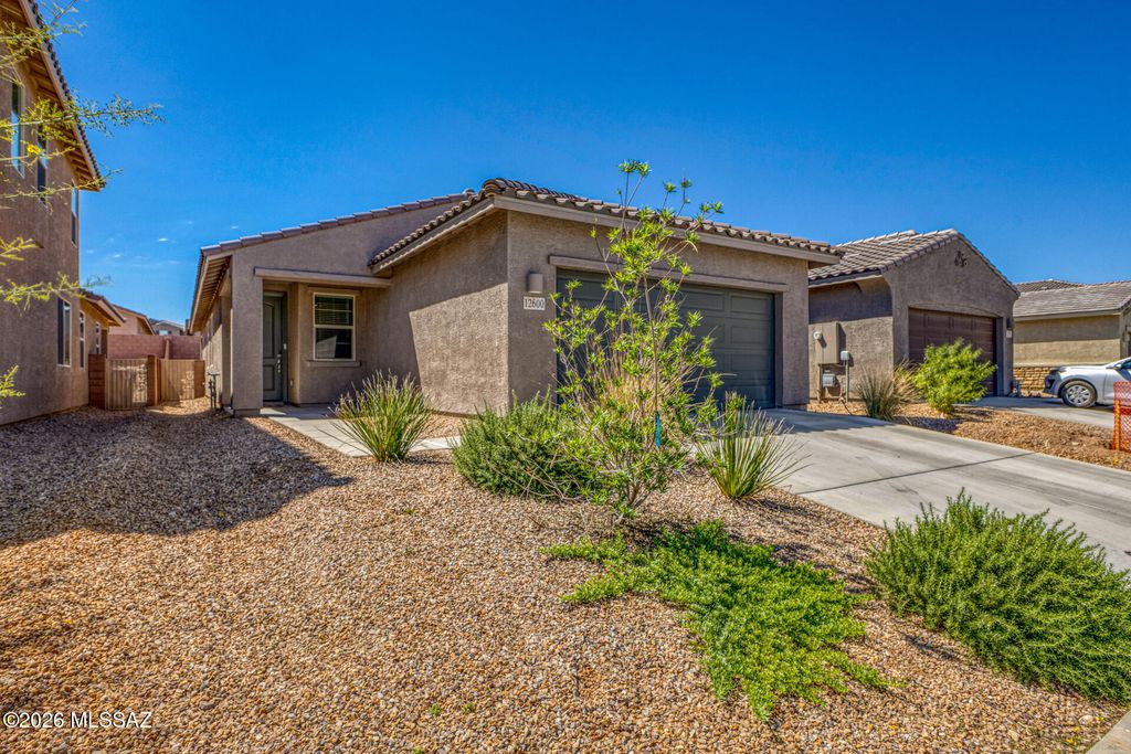 12600 E Caden Drive, Vail, AZ 85641