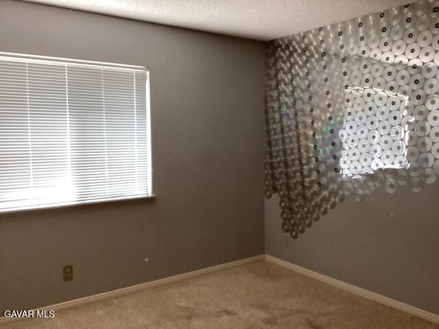 3522 W Avenue J2, Lancaster, CA 93536