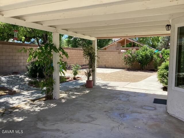 3522 W Avenue J2, Lancaster, CA 93536