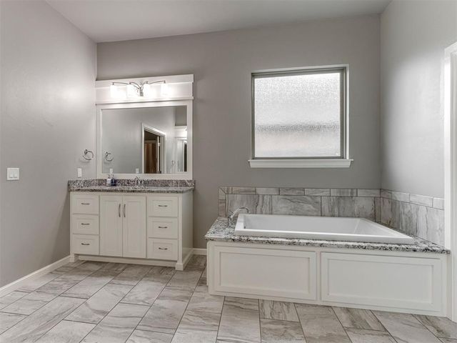 3337 Sage Brush Place, Yukon, OK 73099