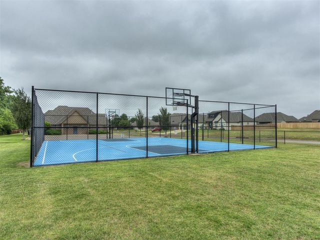 3337 Sage Brush Place, Yukon, OK 73099