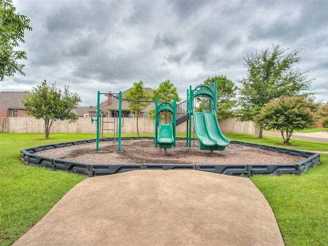 3337 Sage Brush Place, Yukon, OK 73099