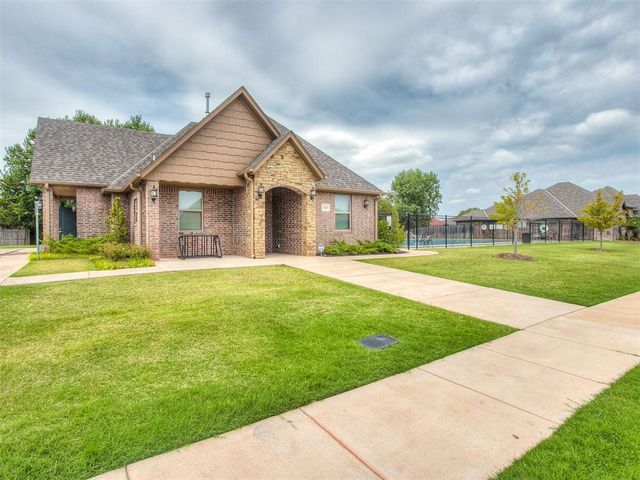 3337 Sage Brush Place, Yukon, OK 73099